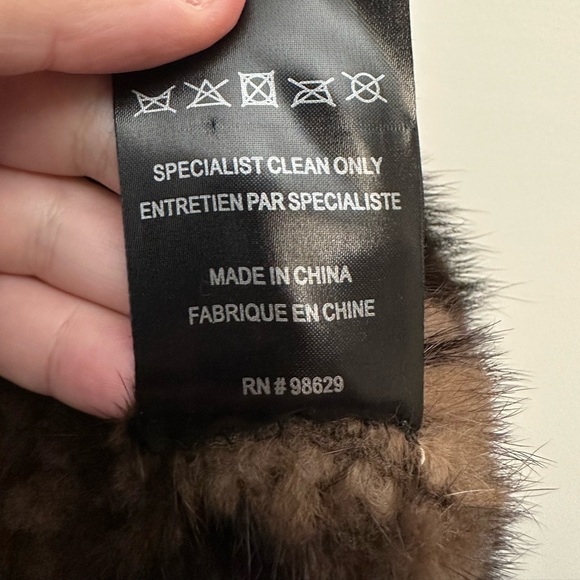 Stunning La Fiorentina Mink Fur Poncho. NWOT - Picture 4 of 9